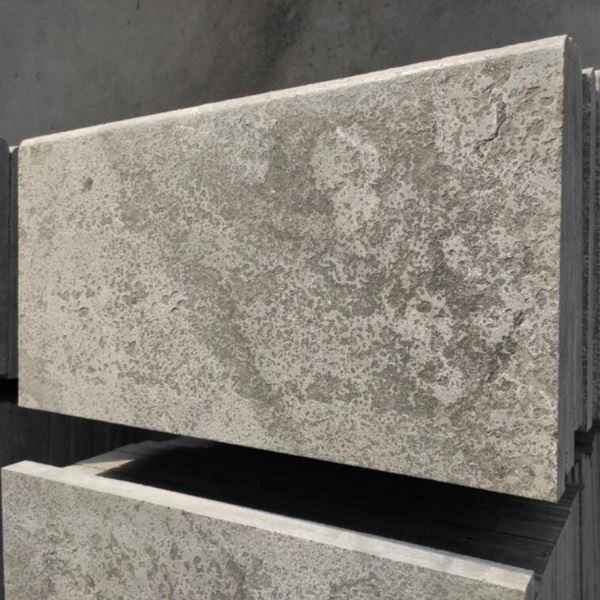 Bluestone coping (2).jpg